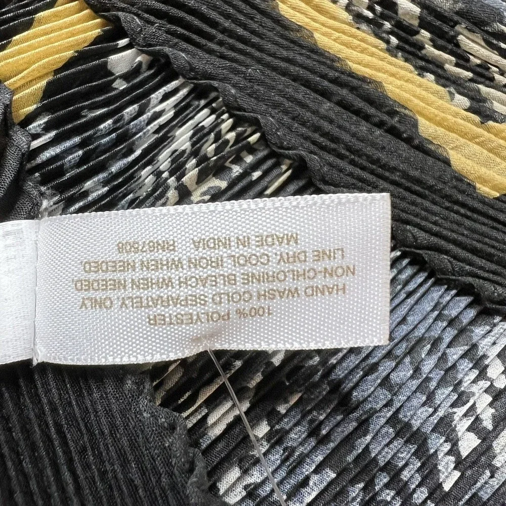 Giani Bernini‎ Snake Print Pleated Square Scarf Black New